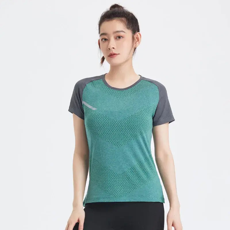 Women's Quick-Dry Yoga Shirt – Lightweight Sport Tee